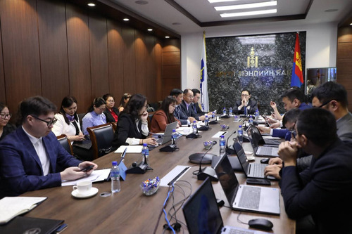 ЭМДҮЗ-ИЙН 04 ДҮГЭЭР ТОГТООЛЫГ ШИНЭЧЛЭН БАТАЛЛАА